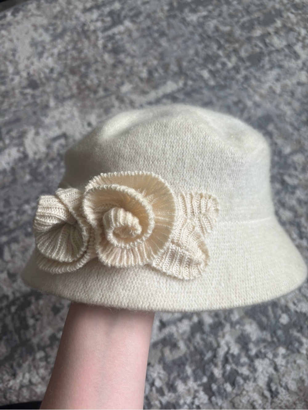 NWT croft & barrow Cream Knit Wool Flower Bucket Hat